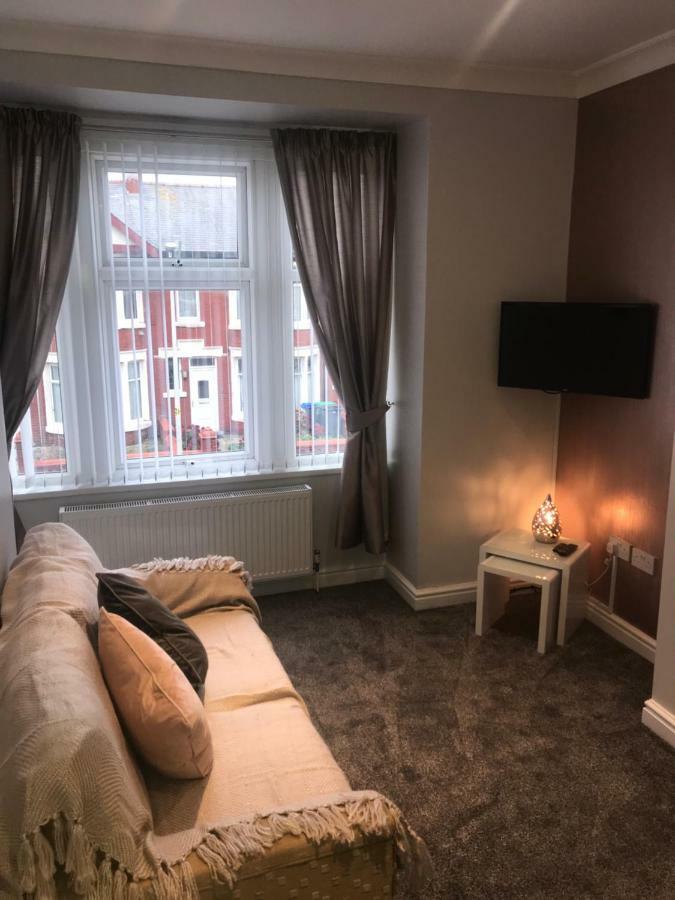 Cornwall Apartments Blackpool Extérieur photo